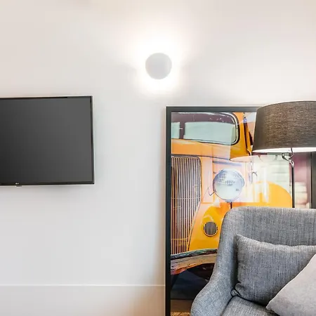 Door 65 - Historical Center Daire Porto