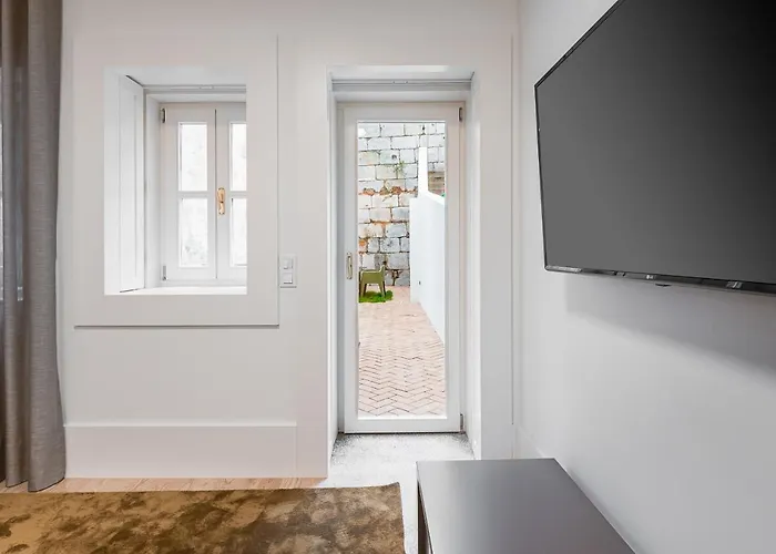 Door 65 - Historical Center