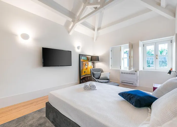 Door 65 - Historical Center * Порту