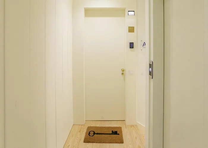 Door 65 - Historical Center Порту