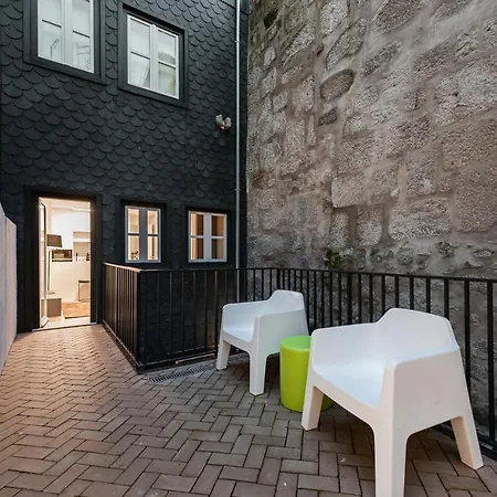 Door 65 - Historical Center 波尔图