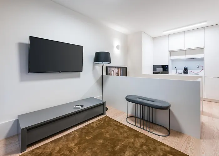 Door 65 - Historical Center * Porto