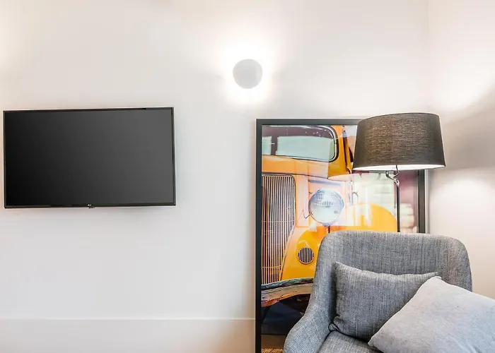 Door 65 - Historical Center Apartment Porto