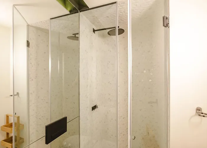 Door 65 - Historical Center * Porto