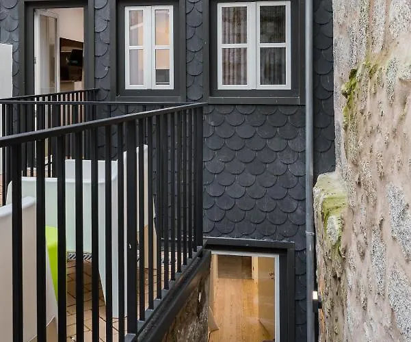 Door 65 - Historical Center * Porto