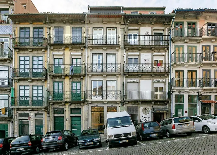 Door 65 - Historical Center Apartament *